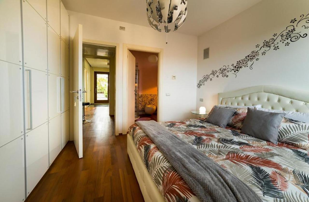 Eden Island Bed & Breakfast